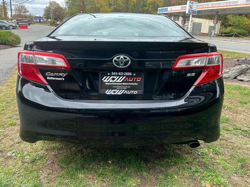 2014 Toyota Camry SE