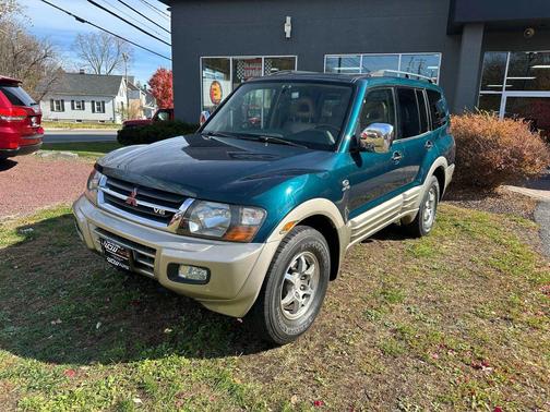 2001 Mitsubishi Montero Limited