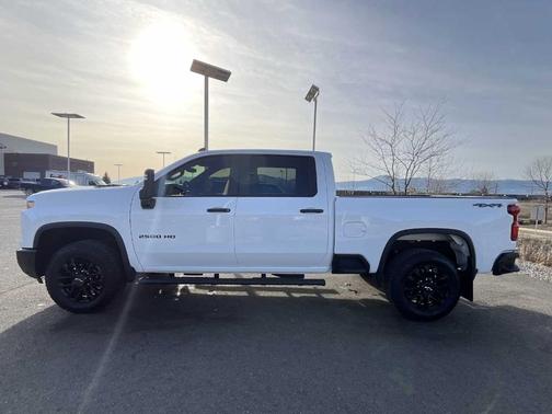 2025 Chevrolet Silverado 2500 Custom
