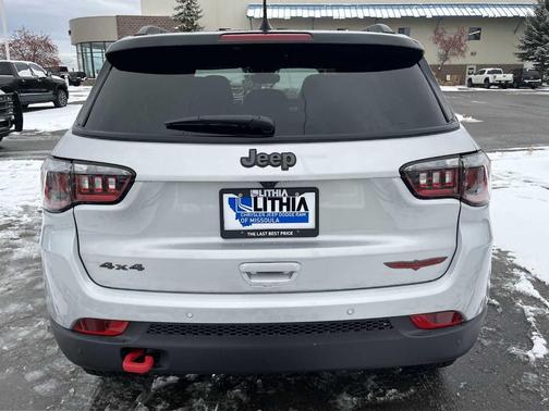 2026 Jeep Compass Trailhawk