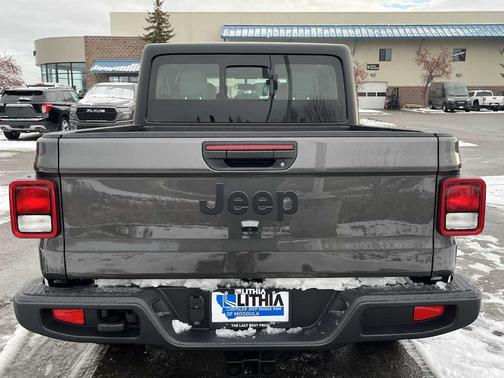 2026 Jeep Gladiator Sport