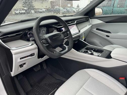 2026 Jeep Cherokee LAREDO/LIMITED