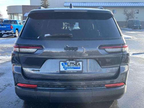 2023 Jeep Grand Cherokee L Laredo