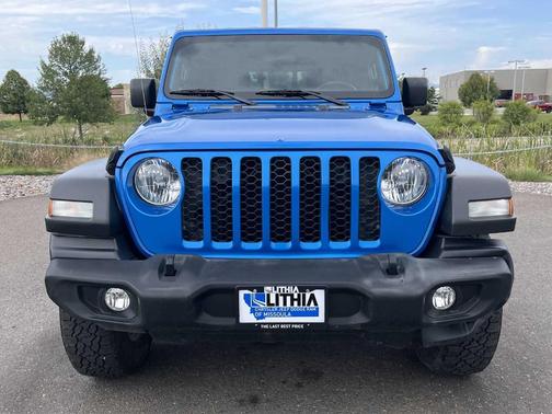 2021 Jeep Gladiator Sport