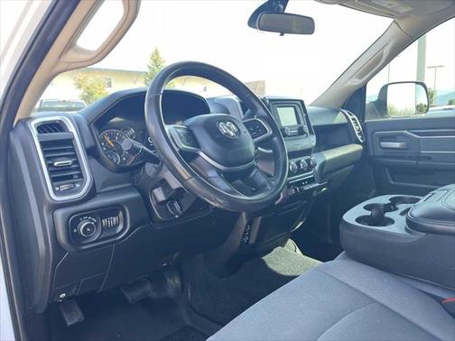 2019 RAM 2500 Big Horn Crew Cab 4x4 64' Box