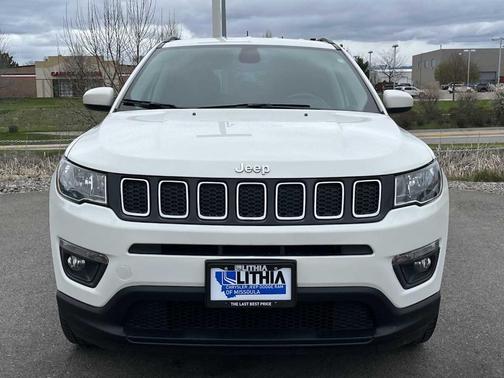 White Clearcoat 2018 Jeep Compass Latitude