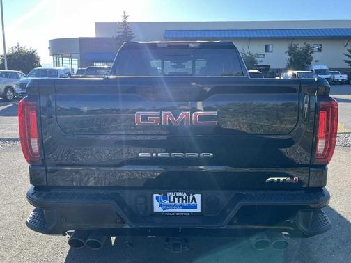 2022 GMC Sierra 1500 Limited AT4