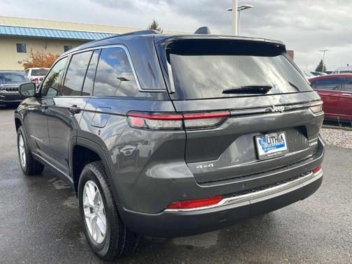 2025 Jeep Grand Cherokee Laredo X