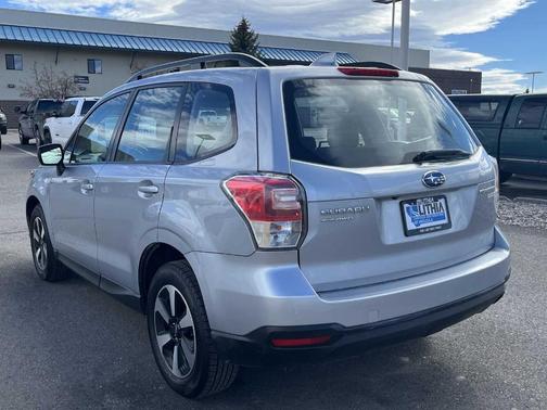 2017 Subaru Forester 2.5i
