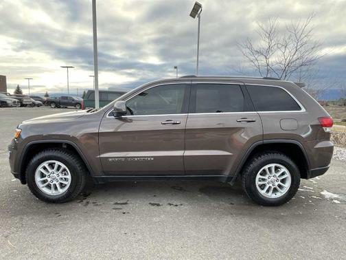 2020 Jeep Grand Cherokee Laredo E