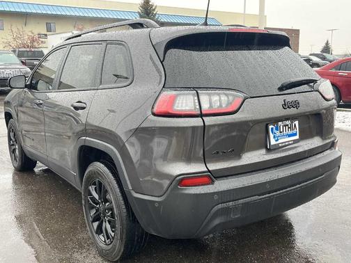 2023 Jeep Cherokee Altitude Lux
