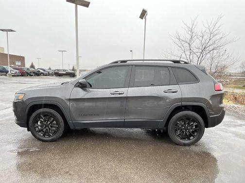 2023 Jeep Cherokee Altitude Lux