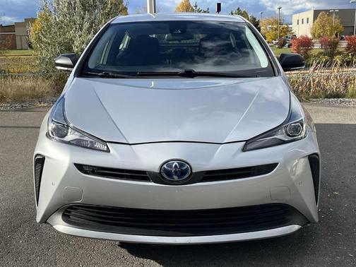 2021 Toyota Prius LE