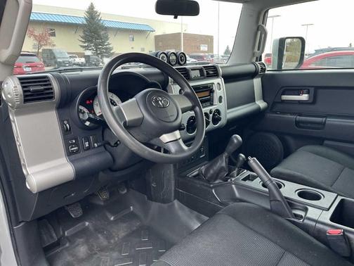 2008 Toyota FJ Cruiser Base (Retail Orders Only) (A5)