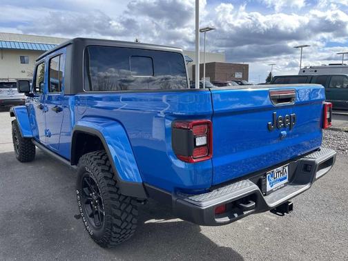 Hydro Blue Pearlcoat 2026 Jeep Gladiator Sport