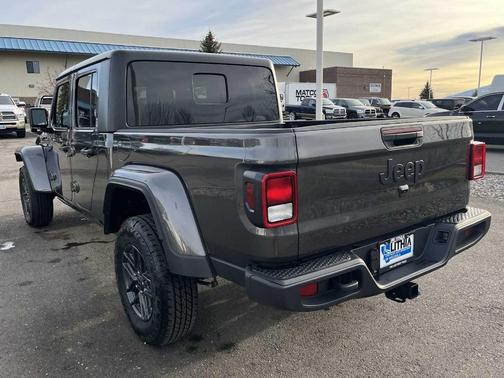 2025 Jeep Gladiator Sport