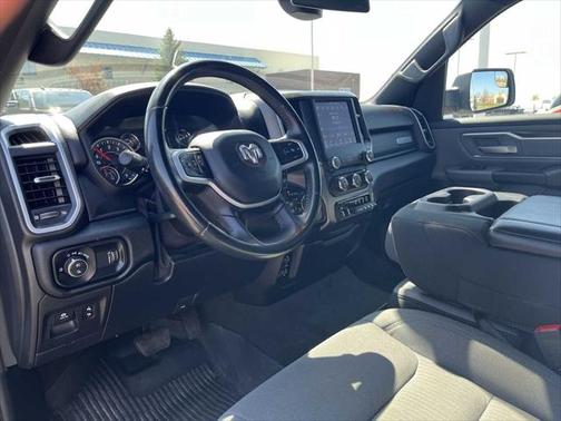 2021 RAM 1500 Big Horn Crew Cab 4x4 64' Box
