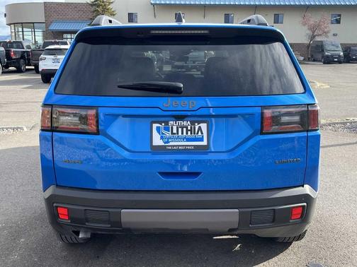 2026 Jeep Cherokee LAREDO/LIMITED