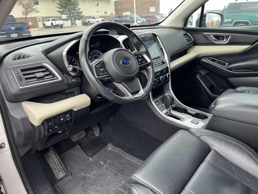 Crystal White Pearl 2019 Subaru Ascent Limited 8-Passenger