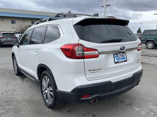 Crystal White Pearl 2019 Subaru Ascent Limited 8-Passenger
