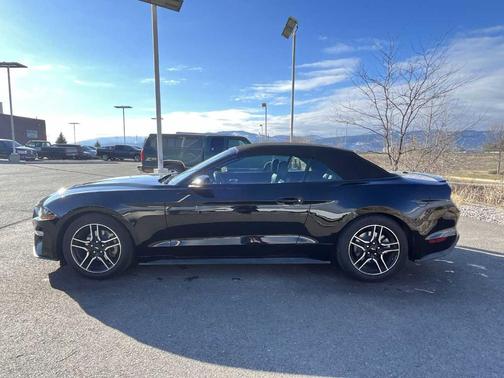 2022 Ford Mustang EcoBoost Premium