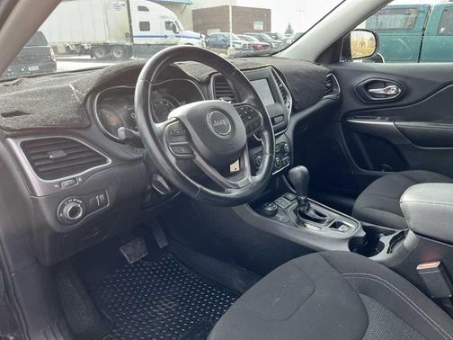 2020 Jeep Cherokee Latitude