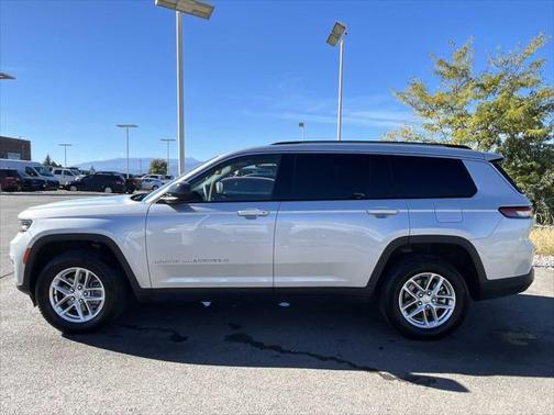 2023 Jeep Grand Cherokee L Laredo 4x4