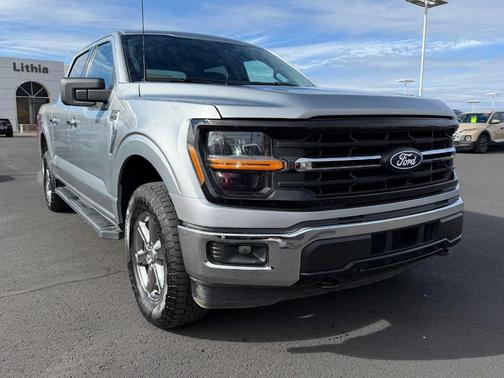 Iconic Silver Metallic 2025 Ford F-150 XLT