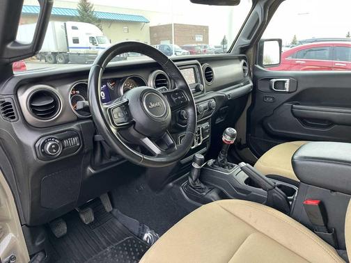 2020 Jeep Gladiator Sport