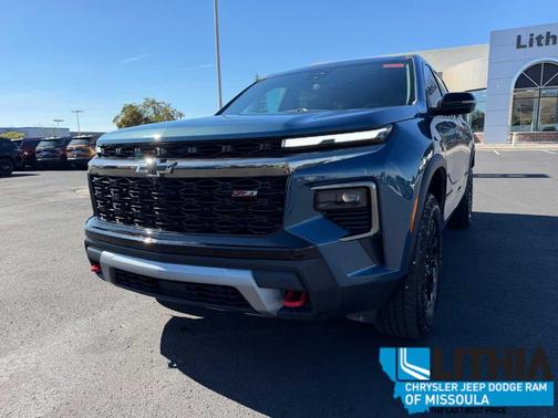Lakeshore Blue Metallic 2024 Chevrolet Traverse Z71