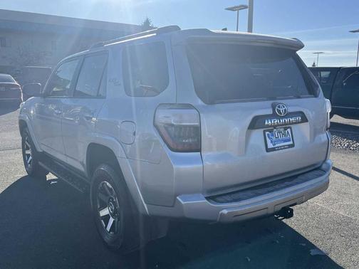 2024 Toyota 4Runner TRD Off Road