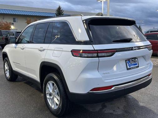 2025 Jeep Grand Cherokee Laredo X