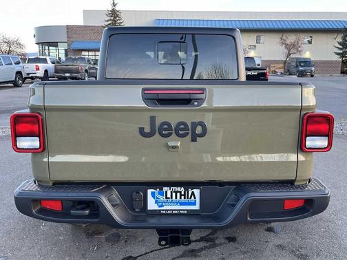 2026 Jeep Gladiator Sport