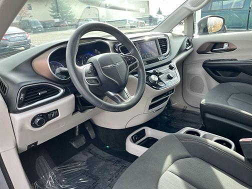 2018 Chrysler Pacifica LX