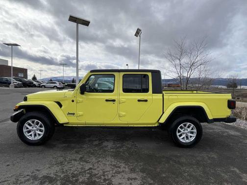 2023 Jeep Gladiator Sport