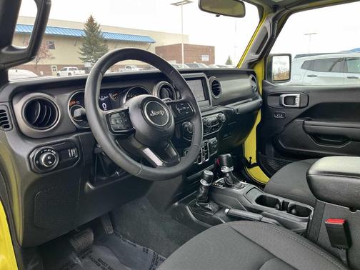 2023 Jeep Gladiator Sport