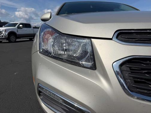 Champagne Silver 2016 Chevrolet Cruze Limited 1LT