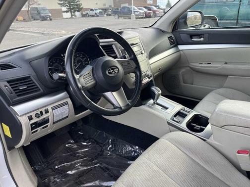 2010 Subaru Outback 2.5i Premium