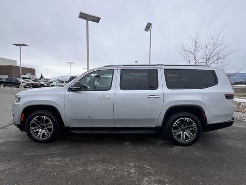 2023 Jeep Wagoneer L Series II