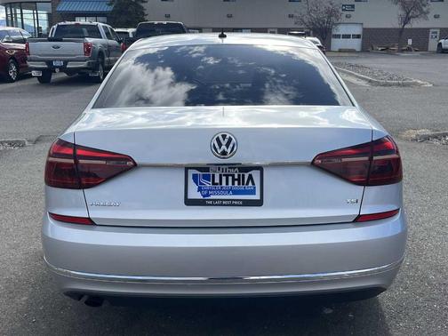 2017 Volkswagen Passat 1.8T S
