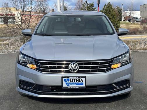 2017 Volkswagen Passat 1.8T S