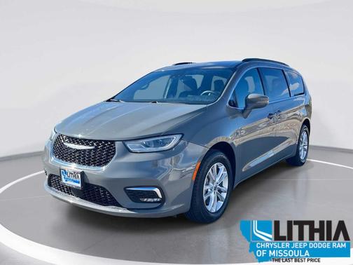 2022 Chrysler Pacifica Touring