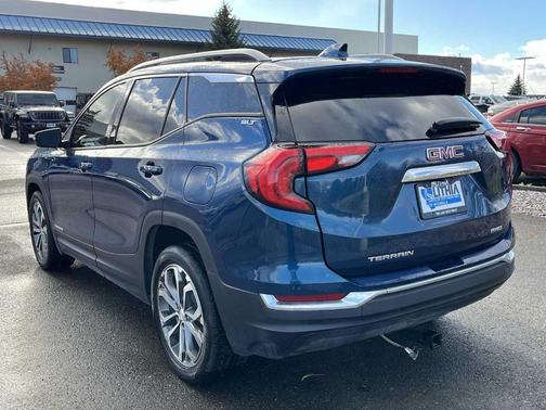 2021 GMC Terrain SLT