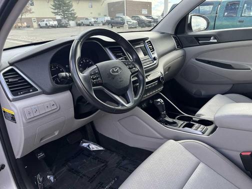 2016 Hyundai TUCSON Sport