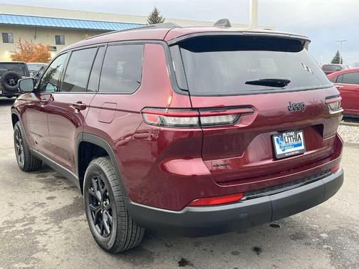 2025 Jeep Grand Cherokee L Laredo