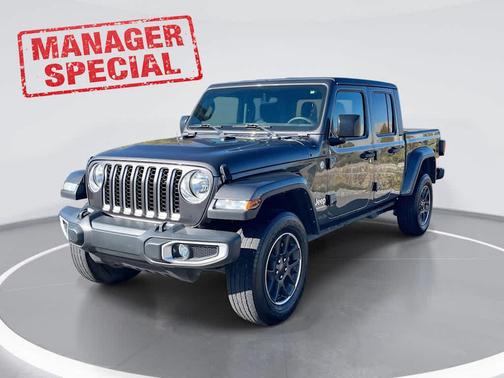 2023 Jeep Gladiator Overland