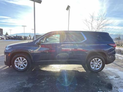 2023 Chevrolet Traverse LS