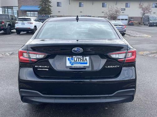 2022 Subaru Legacy Base (CVT)