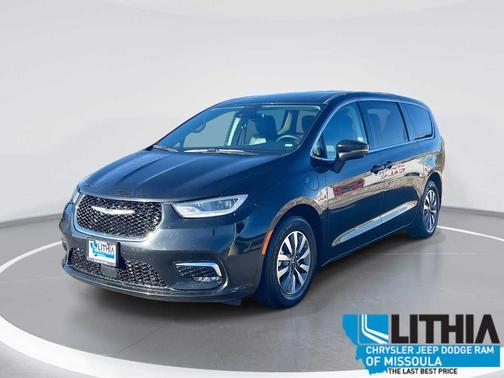 2023 Chrysler Pacifica Hybrid Touring L