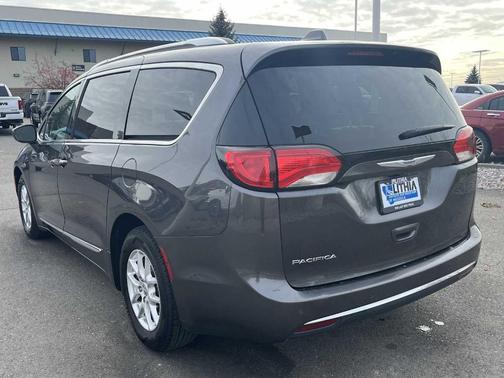 2020 Chrysler Pacifica Touring-L
